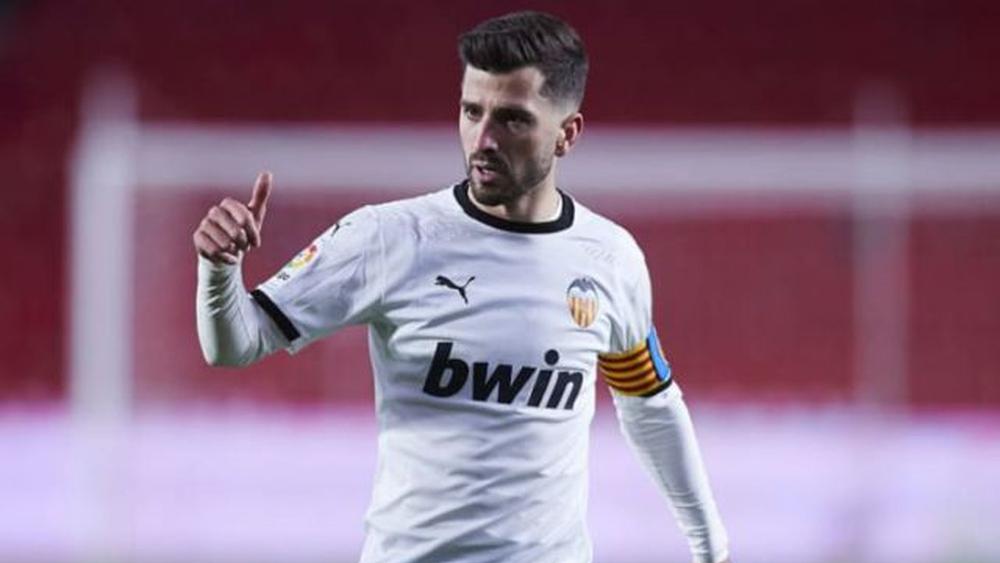 برشلونة يُحاول "خطف" لويس جايا من فالنسيا