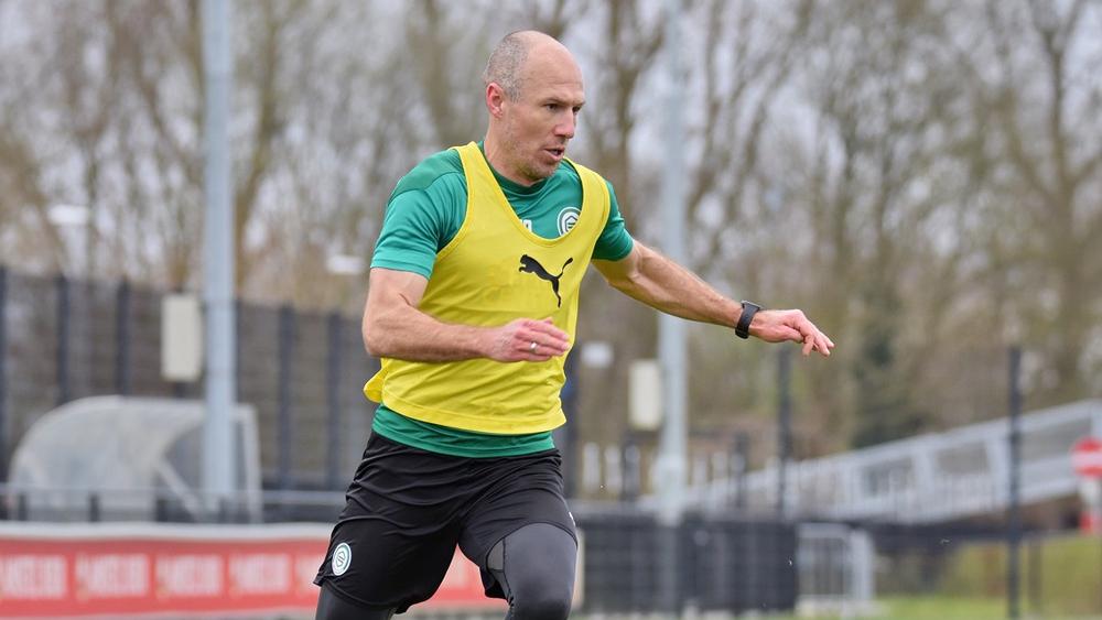 روبين ينضم للتدريبات الجماعية لغرونينغين في أفق العودة للملاعب بعد غيابه عن 22 مباراة متتالية