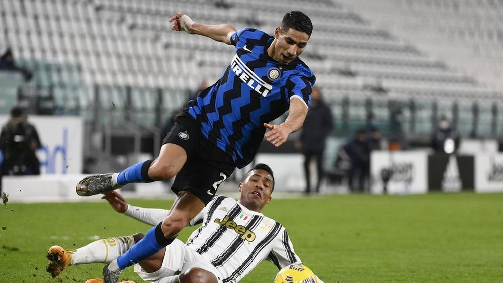 حكيمي يحذر الإنتر من الاستهانة بمنافسيه: "نعلم أننا في الصدارة وعلينا مناقشة كل مباراة على حدة للتتويج بلقب غائب لسنوات"