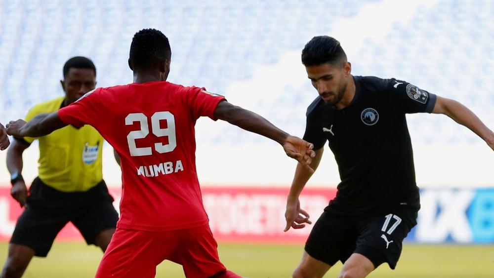 بيراميدز يتخطى نكانا خارج قواعده ويرافق الرجاء إلى ربع نهائي كأس الكونفدرالية