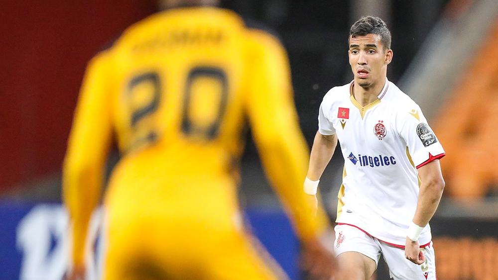 السرغات يؤكد عدم إصابته بـ"كورونا" ويوضح: "غِبت عن التداريب باعتباري مخالطا لإحدى الحالات الإيجابية"