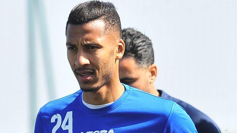 جماهير الرجاء تتوج المدافع الهدهودي "نسرا" لمواجهة أولمبيك آسفي