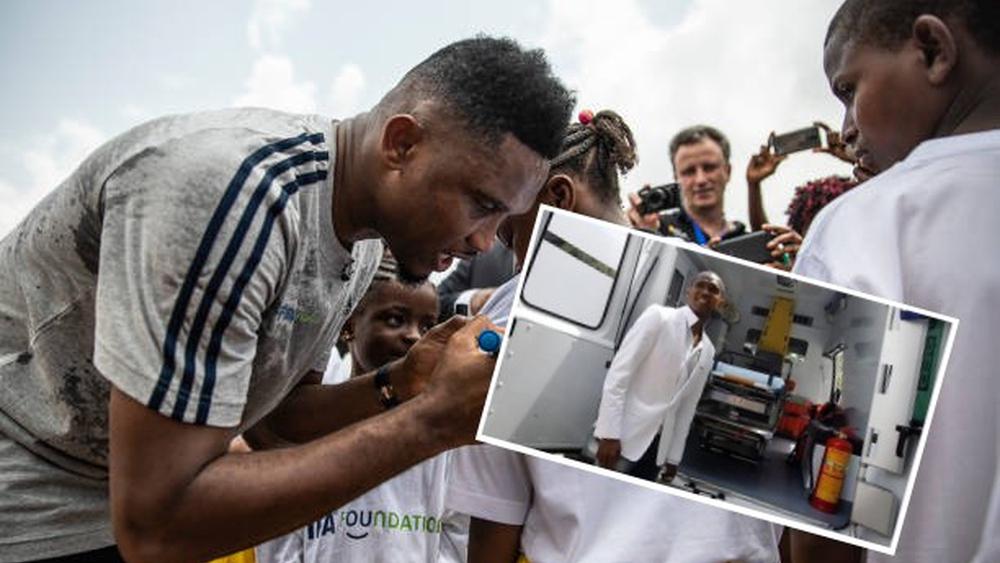 إيتو يتبرع بعشر سيارات إسعاف تقدر قيمتها بـ600 ألف يورو لصالح مستشفيات الكاميرون ويصرح: "شرف كبير أن أساعد بلدي"