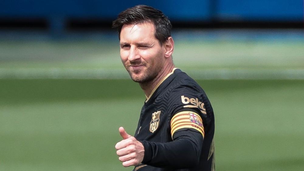 بعد اجتماع والد ميسي بلابورتا.. قناة 'TV3' تؤكد أن النجم الأرجنتيني يرحب بتمديد عقده