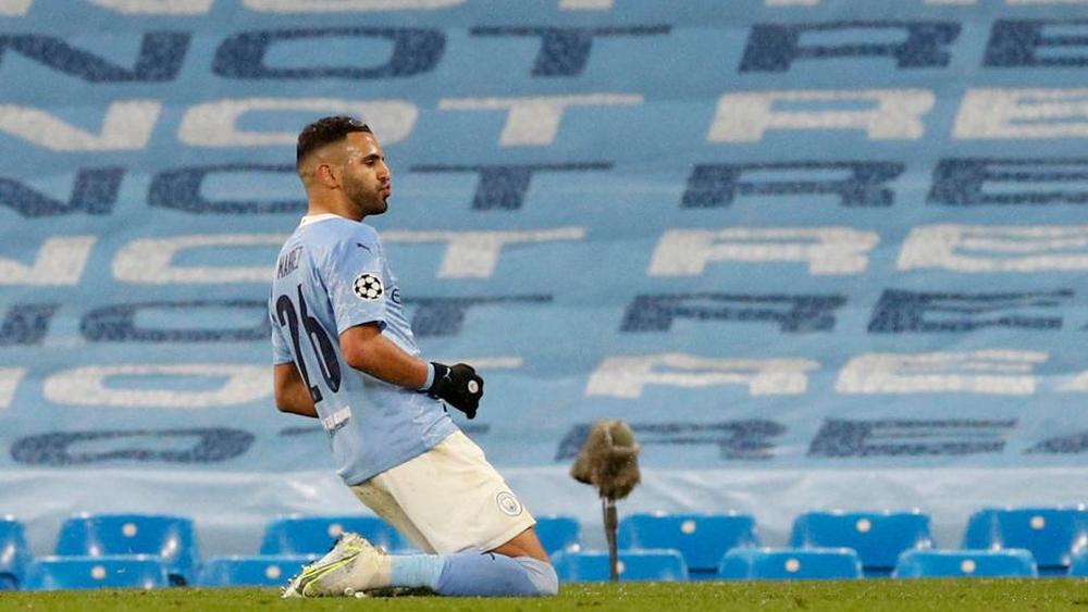 محرز: "لاعبو سان جيرمان فقدوا أعصابهم ووجّهوا لنا ركلات وطرد دي ماريا أراحنا بشكل أكبر"