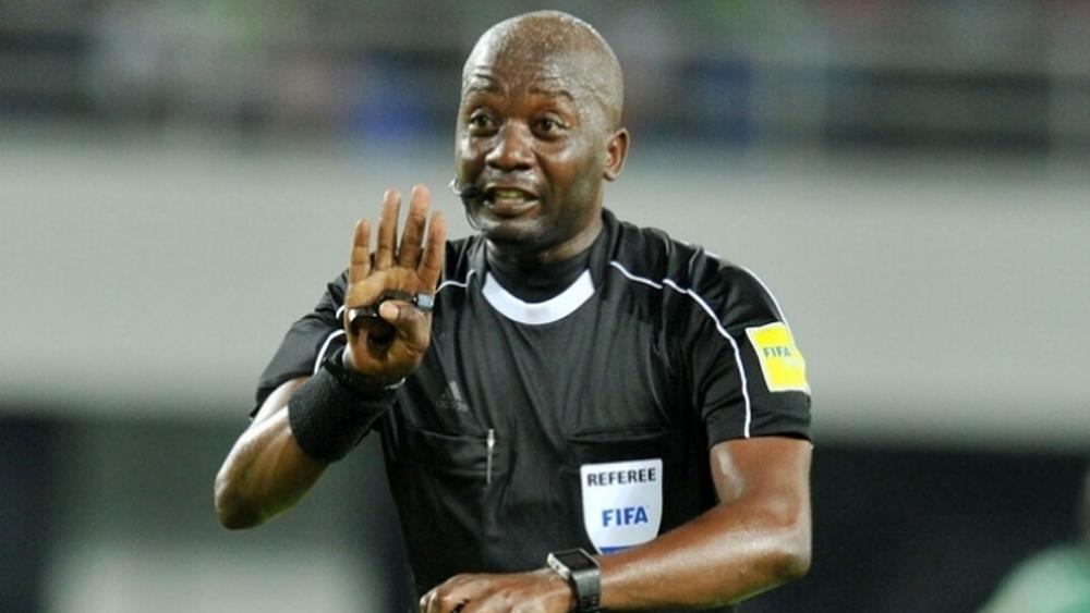 "الكاف" يختار البوتسواني بوندو لإدارة مباراة الوداد الرياضي ومولودية الجزائر في إياب ربع نهائي عصبة الأبطال