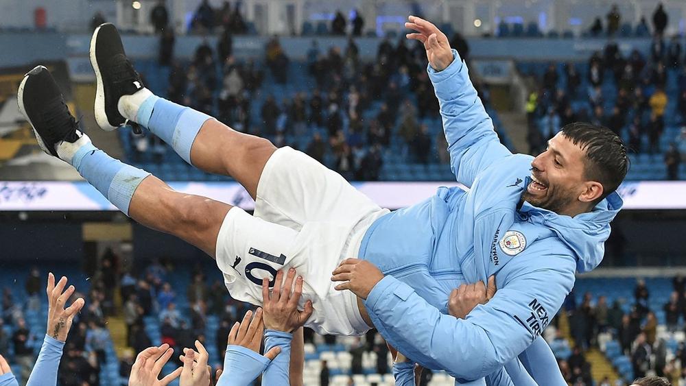 أجويرو عن انتقاله لبرشلونة: "لم أحسم وجهتي بعد"