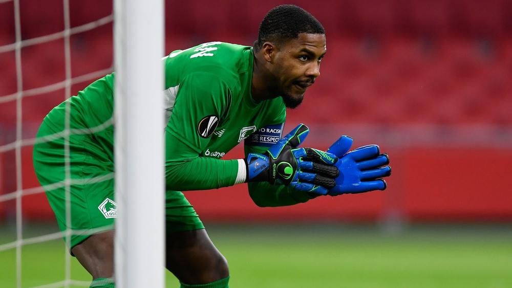 حارس ليل "مايك ماينان" يجتاز الفحص الطبي في عيادات ميلان