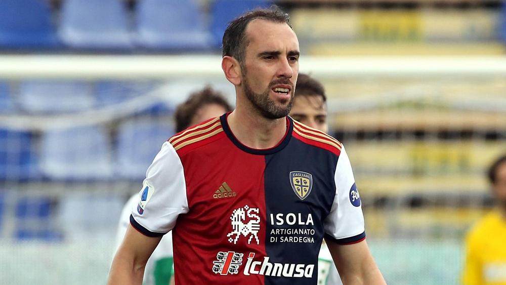 كالياري يقرر "التخلي" عن غودين بسبب راتبه المرتفع "4 ملايين يورو": "علينا حل مشكلة غودين.. ليس بمقدورنا الإبقاء عليه"