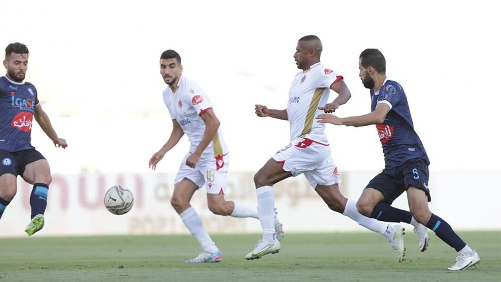 نهضة الزمامرة يفرض تعادلا سلبيا على "المتصدر" الوداد في قلب "دونور"