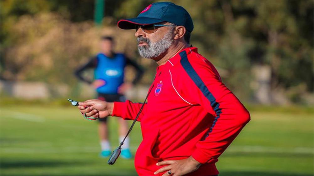 السكتيوي يتقدم بشهادة طبية جديدة لإدارة أولمبيك آسفي والفحص المضاد يؤكد جاهزيته لاستئناف عمله