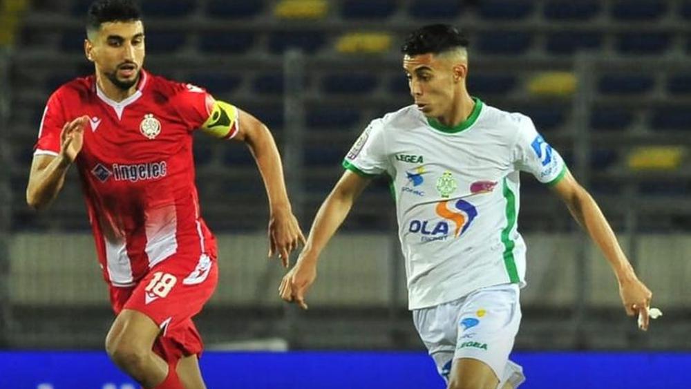 "الديربي البيضاوي".. الشوط الأول يكتسي اللون الأحمر بتقدم الوداد على الرجاء بـ"هدف نظيف" والكعبي يهدر "ضربة جزاء"