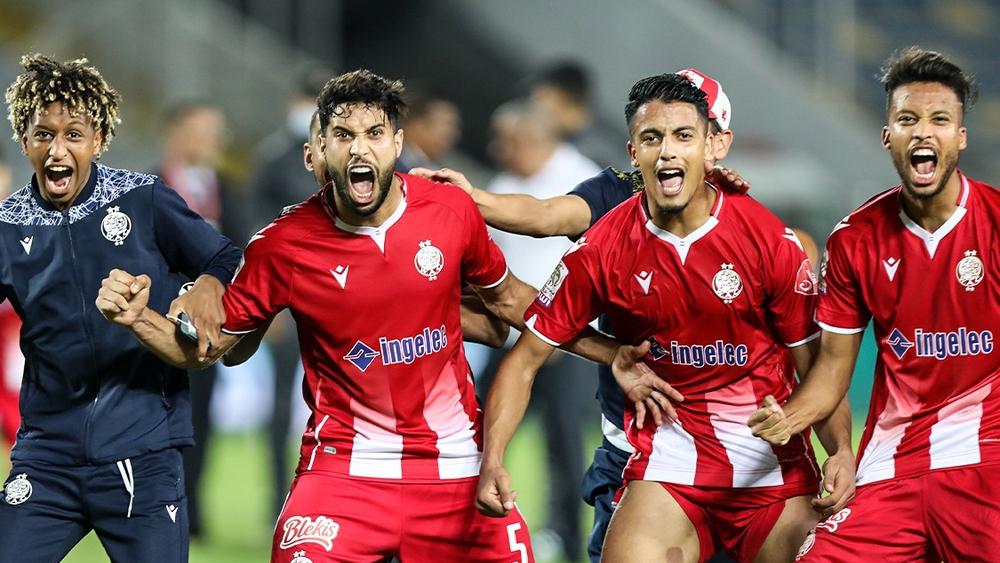 بعد تعادل الرجاء.. الوداد قد يُتوج باللقب دون تحقيق أي انتصار في مبارياته الخمس المتبقية في الدوري!