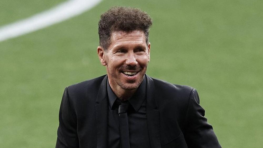 رسميًا/ سيميوني يواصل رحلته مع أتلتيكو مدريد حتى يونيو 2024