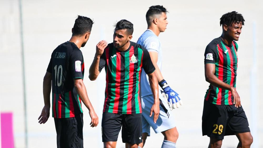 حظوظ الجيش الملكي في اقتناص الوصافة "تتعقد".. "العساكر" أمام حتمية الفوز في باقي المباريات وانتظار تعثر الرجاء في مناسبتين