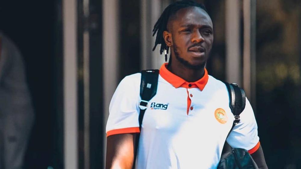 تبادلٌ للسب والشَّتم بين دايو ولاعب ا.طنجة المُتَّهم بـ"العُنصرية" ما بين شوطيْ المباراة