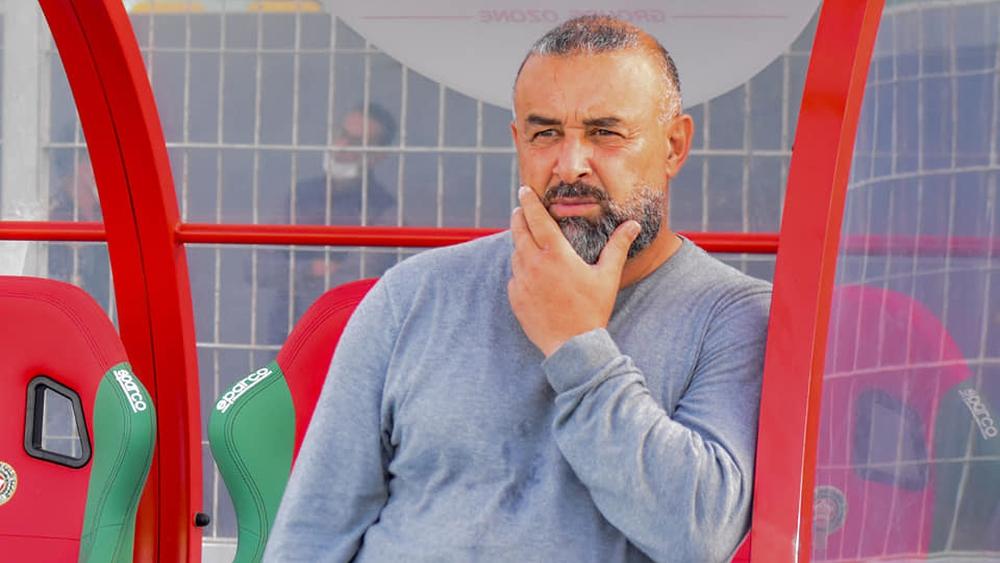 مسؤول بالدفاع الحسني الجديدي: "بنشيخة غاب عن مباراة ي. برشيد بسبب المرض وقد تم عزله عن الفريق بعد شعوره بأعراض كورونا"