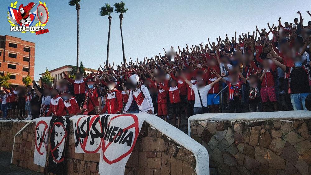 "سيمبري بالوما" و"لوس ماتادوريس" تعلنان عن تنظيم وقفة احتجاجية للمطالبة باستقالة رئيس الماط رضوان غازي واصفة إياه بـ"الدمية"