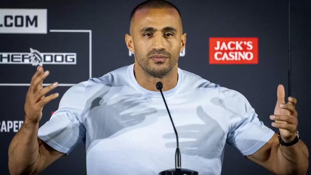 بدر هاري (36 عامًا): "كنت بحاجة لتغيير المدرب بعد نزالي الأخير وأشعر الآن بأنني وُلدت من جديد"