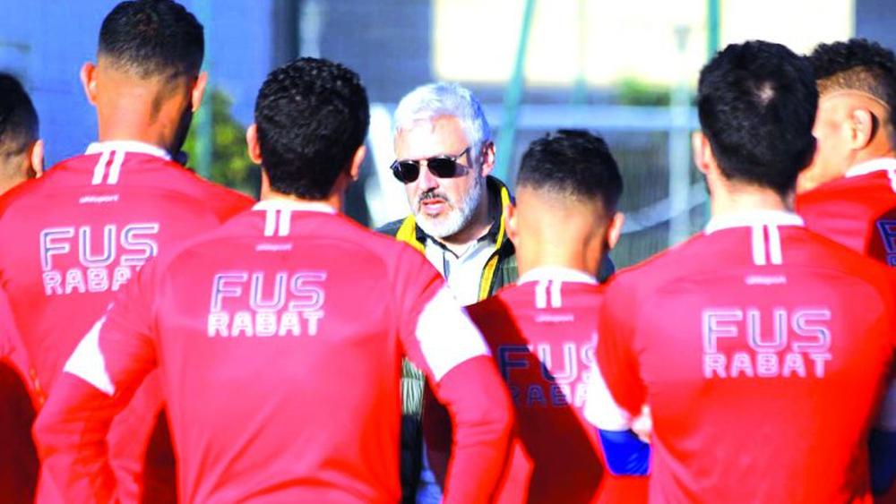 جمود يُحيط بالفتح الرياضي.. ضبابية تلُفُّ مستقبل رئاسته ومكتبه وصفقات متوقّفة إلى إشعار آخر