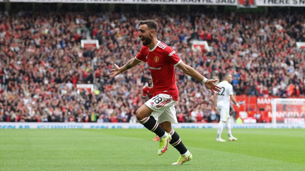 مانشستر يونايتد “يُمزق” شباك ليدز يونايتد بخماسية ويتصدر البريميرليج “مبكرًا”