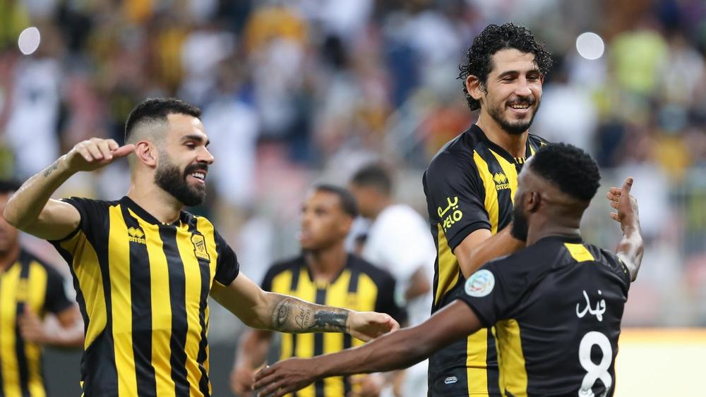 في آخر مباراة له قبل "النهائي العربي" أمام الرجاء.. اتحاد جدة يسحق الرائد بثلاثية نظيفة في الدوري السعودي