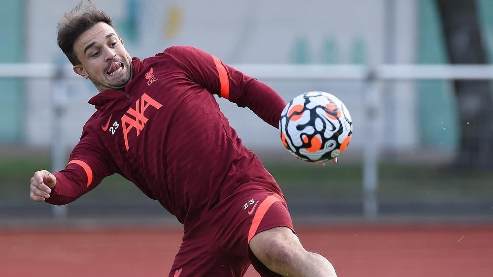 أولمبيك ليون يتوصل لاتفاق مع ليفربول لضم شاكيري