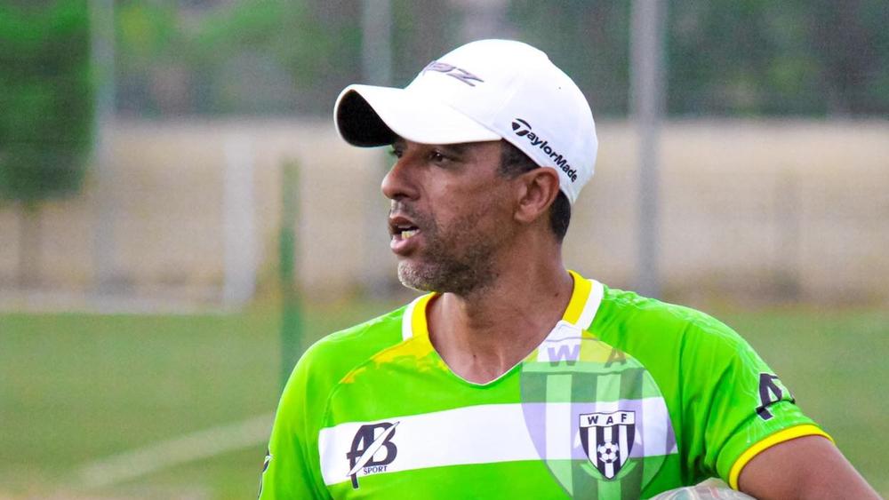 اختلاف في وجهات النظر بين شكيليط وإدارة "الواف" ينتهي برحيل المدرب