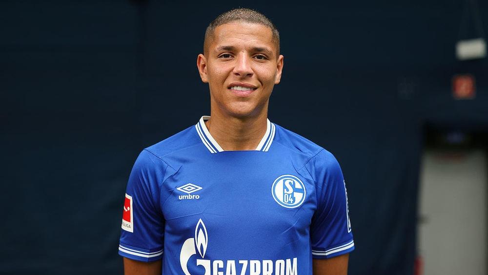 حارث يودع مكونات شالكه: "جئت كأجنبي شاب وأصبحت الآن أباً لقَّن طفليْه قِيماً اكتسبتها هنا"