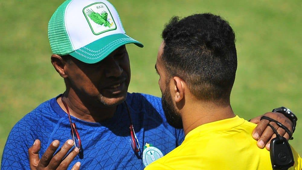 الشابي يمنح لاعبي الرجاء يوم راحة بعد نهاية معسكر مراكش