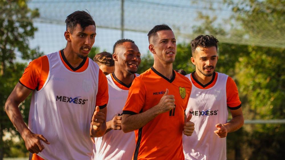 في مقدمتهم أكردوم.. غيابات المغرب الفاسي أمام النهضة البركانية