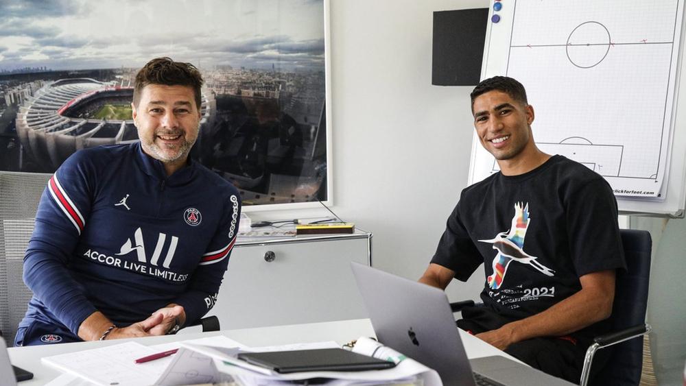 بوكيتينو معترفا: "أردت ضم حكيمي عندما كنت مدربا لتوتنهام لكنه انتقل لدورتموند.. إمكاناته هائلة هجوميا وعليه التطور دفاعيا"