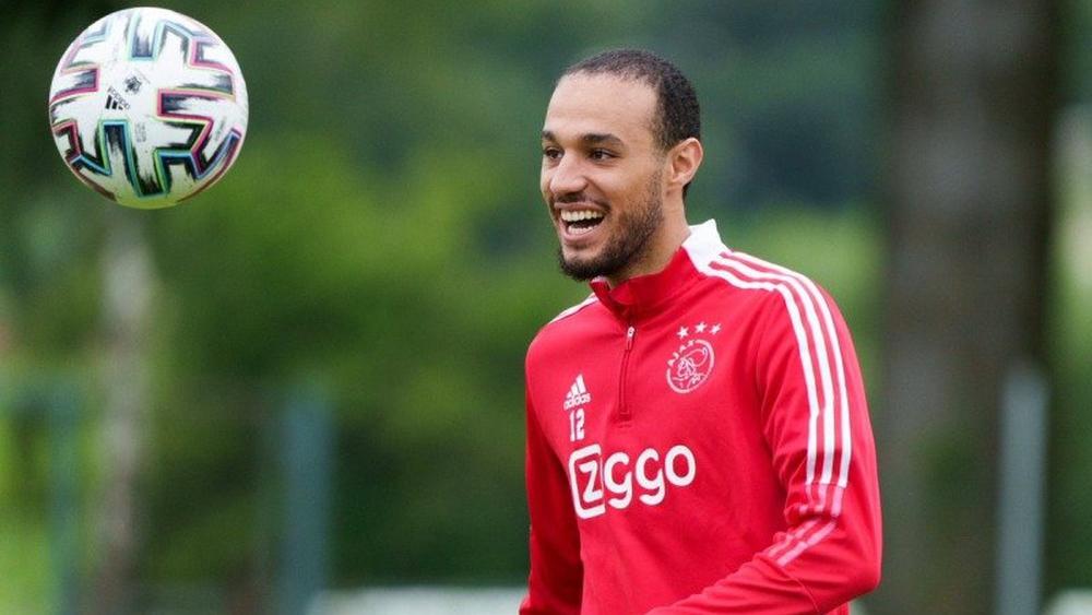 بالأرقام.. مزراوي يدشن الموسم الكروي الحالي رفقة أياكس بعنوان "التألق"