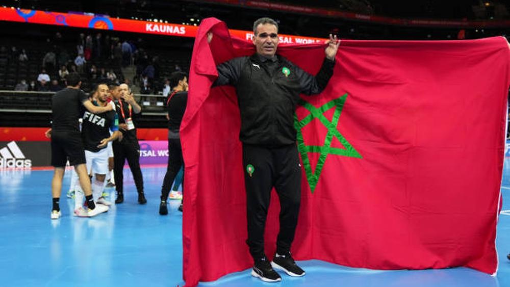 هشام الدكيك: "اللّاعبين الله يعطِيهم الصحة كانُو رجَال وحنا اليُوم من بين أفْضَل 8 مُنتخبات في العَالم"