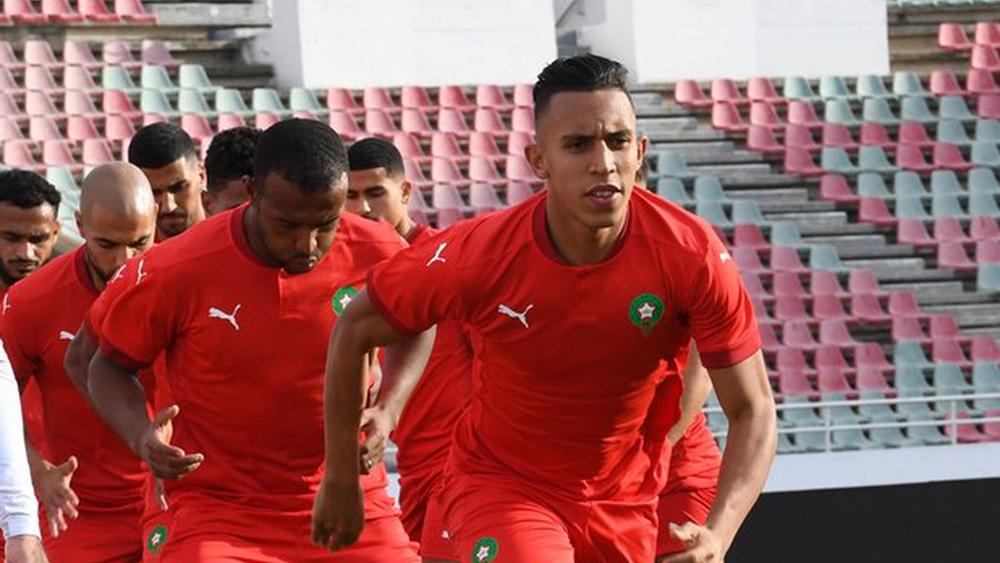 العين الإماراتي يُهنّئ سفيان رحيمي بانتصار "الأسود" على غينيا