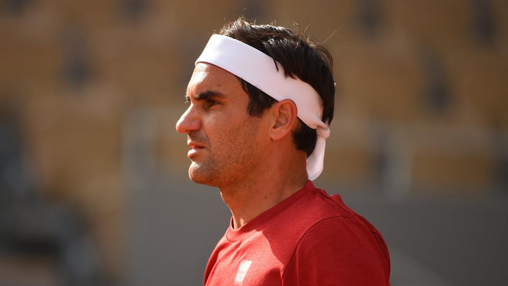 فيدرير يخرج من قائمة أفضل عشرة لاعبين