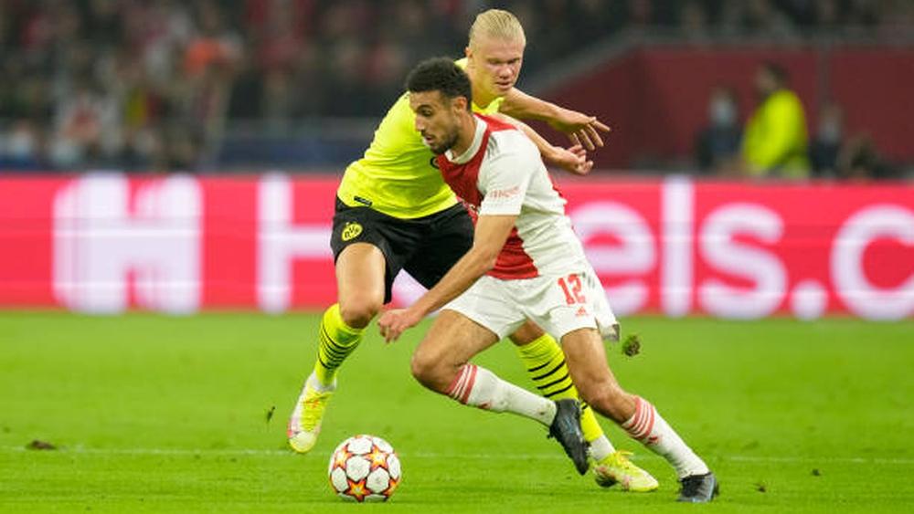 نصير مزراوي سابع "أسرع" لاعب في النسخة الحالية من دوري أبطال أوروبا