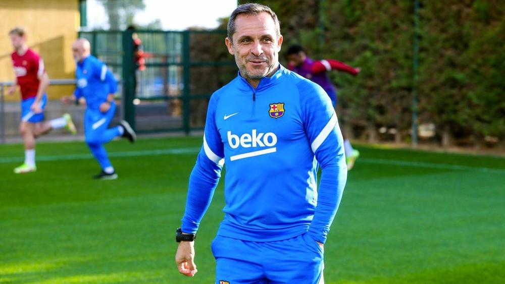 أول تصريح لمدرب برشلونة الجديد: "يجب أن نحاول بكل طريقة قلب هذا الوضع الذي يعيشه النادي"