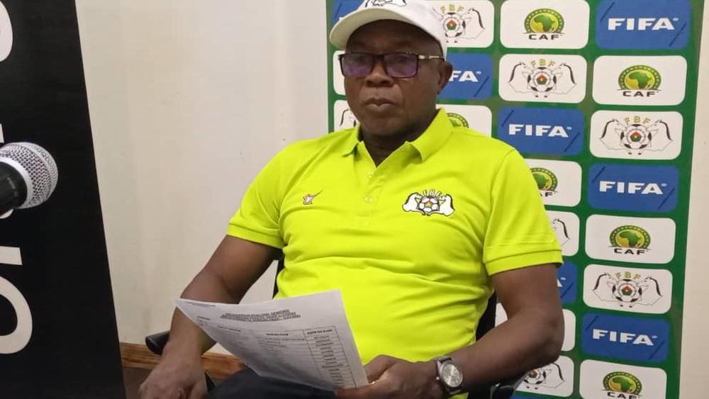 بعد إعلان قائمة منتخب بلاده لمواجهتي النيجر بمراكش والجزائر بالبليدة.. مدرب بوركينا فاسو يصرح: "المباراة الأهم ستكون أمام النيجر"