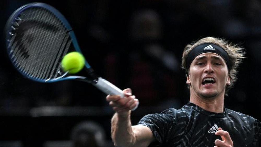 Masters 1000 de Paris: L’Allemand Zverev se qualifie pour les demi-finales