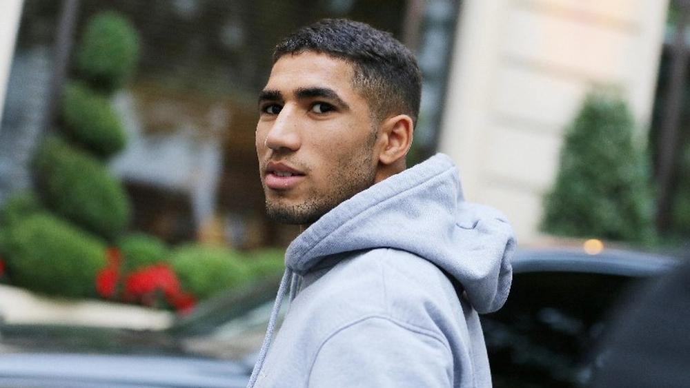 حكيمي: "والدي من واد زم وأمي من القصر الكبير.. أحب المغرب وإذا عُدت للاستقرار فيه سأعيش في مدينة أخرى"