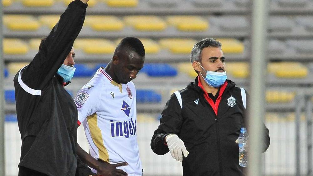 كومارا يتجاوز إصابة الديربي ويستعد رفقة الوداد بشكل عادي لمواجهة الشباب السالمي