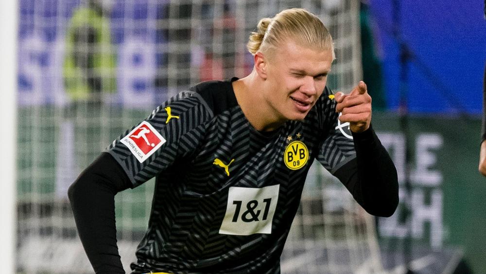 غاب لشهر ثم عاد وسجل بعد مرور 7 دقائق على دخوله.. هالاند يساهم في فوز دورتموتد على فولفسبورغ واعتلاء صدارة الـ"بوندسليغا"