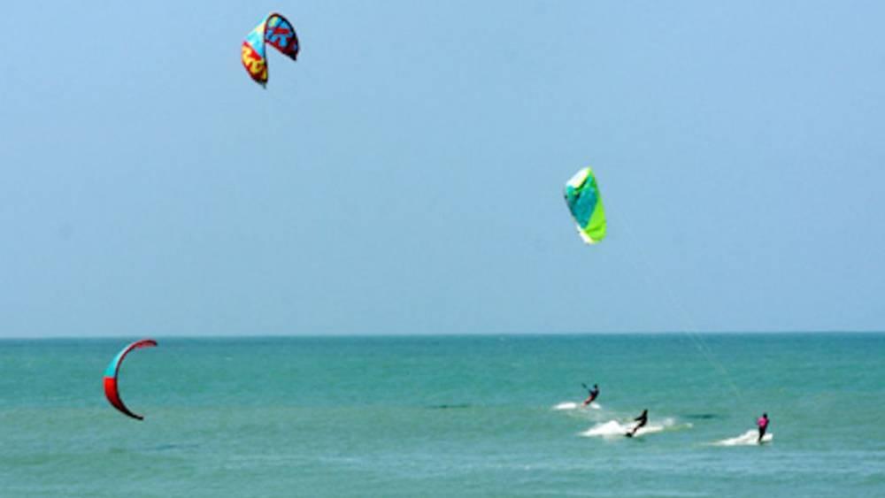Abderrahim Moutaouakil, un kitesurfeur bercé par les vagues et le vent de Dakhla