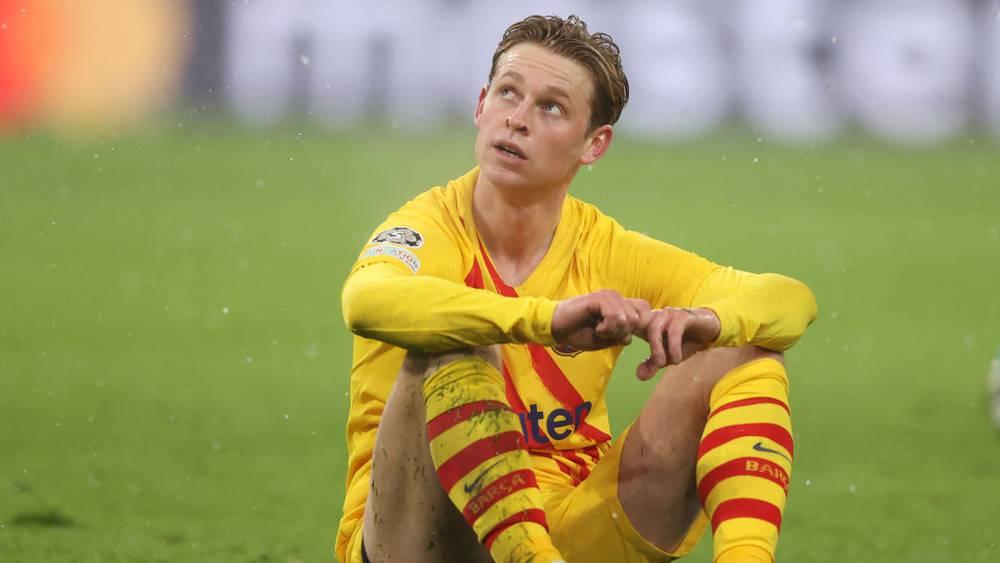 تقارير / إدارة برشلونة باتت تفكر جديًا في بيع عقد دي يونج