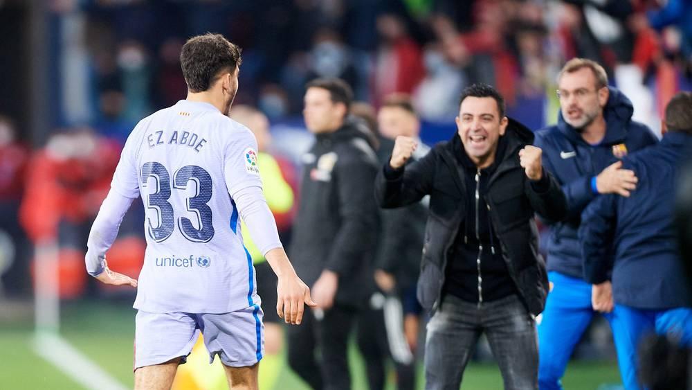 تشافي: "أداء الزلزولي وغافي ونيكو؟ للأسف اللاعبون الشباب هم من يصنعون الفارق وهذا أمر سلبي"