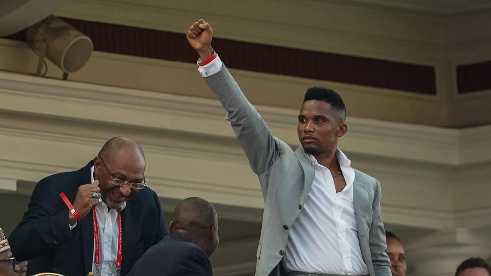 إيتو "يعاقب" موظفين في الاتحاد الكاميروني وصلوا متأخرين إلى مقر العمل!