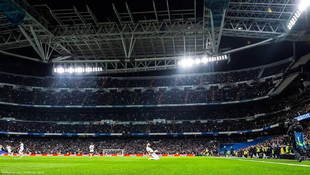 تقليص الحضور الجماهيري في ملاعب "الليغا" إلى 75% مع منع الأكل والتدخين في المدرجات