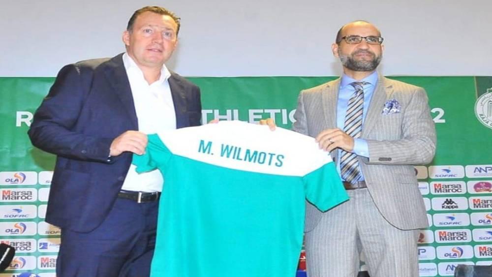 أعضاء المكتب المديري لـ"الرجاء" يطالبون بـ"الإجماع" بـ"رحيل فيلموتس" وأنيس محفوظ اختار الحسم في مستقبله بعد مباراة الجيش