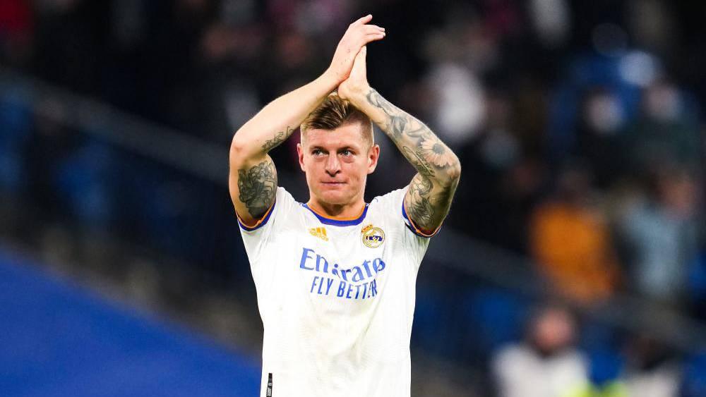 كروس: "أُريد إنهاء مسيرتي في ريال مدريد ولست قلقاً بشأن مسألة التَّجديد"